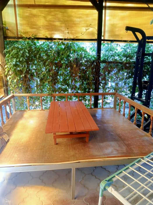 продам топчан в отличном состоянии