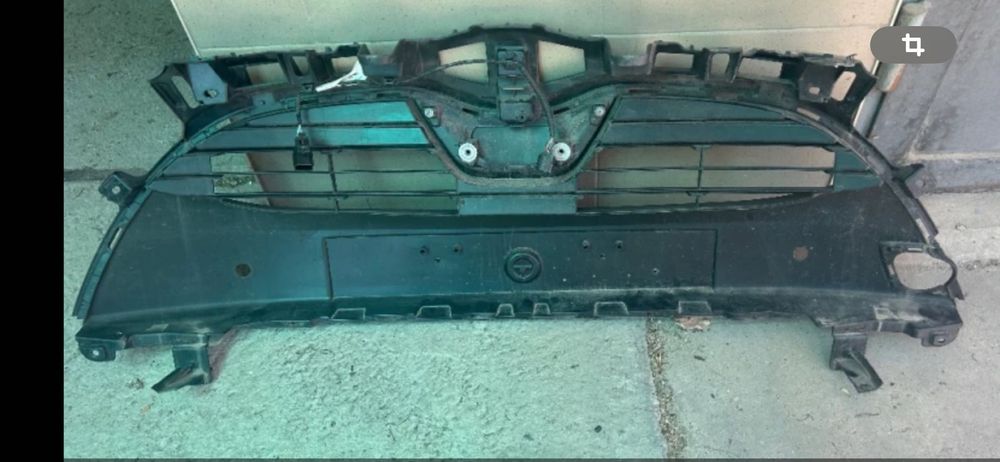 Решетка Тойота Ярис 2022г