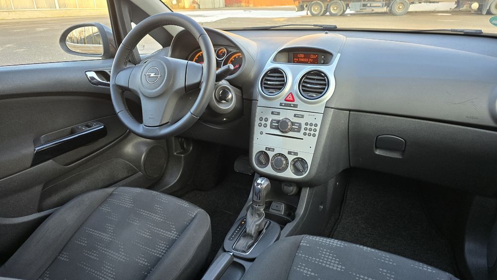 Opel corsa automata