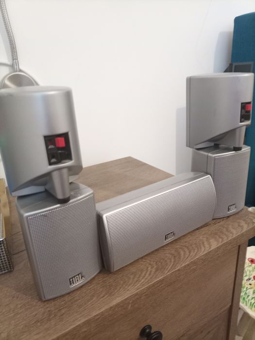 Vând boxe JBL originale