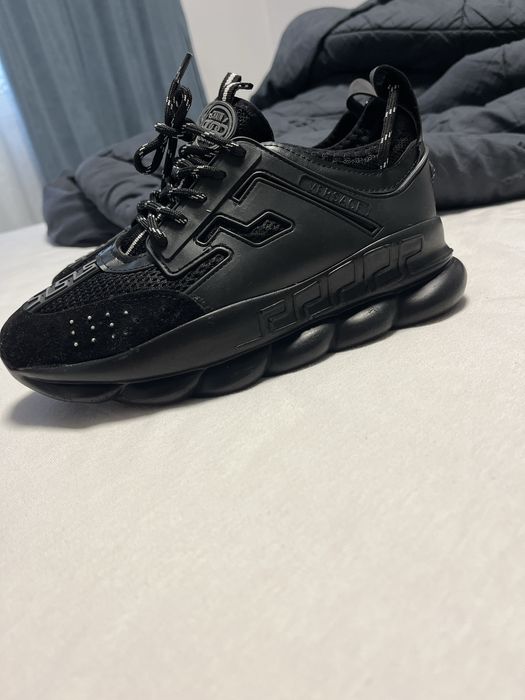 Adidasi versace chain reaction