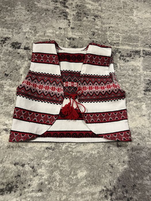 Costum popular fetita