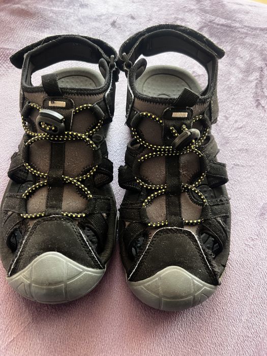 Сандали CMP и  футболни обувки - 37 размер