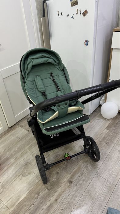 Продаю коляску 2в1 ining baby