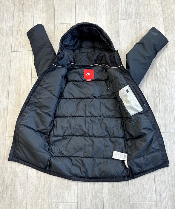 Дамско зимно яке Nike 550 - размер S, много добро състояние