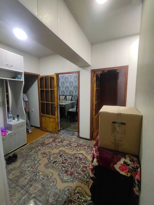 Продается 3=х ком. квартира. Поселок Улугбек.