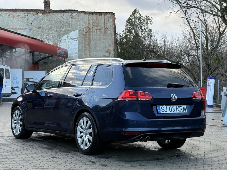 Volkswagen golf 7 2.0tdi Dsg panoramic piele navi camera masaj —full—
