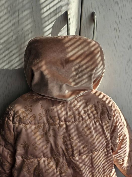 Зимно яке пепел от рози