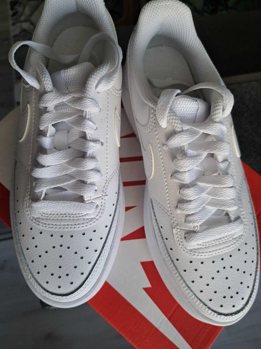 Нови маратонки Nike