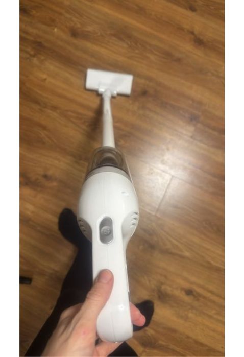 Продам пылесос вертикальный