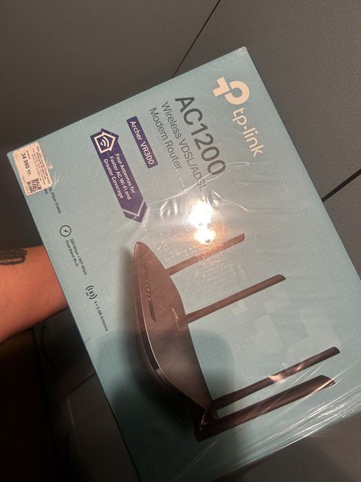 Продам роутер новый