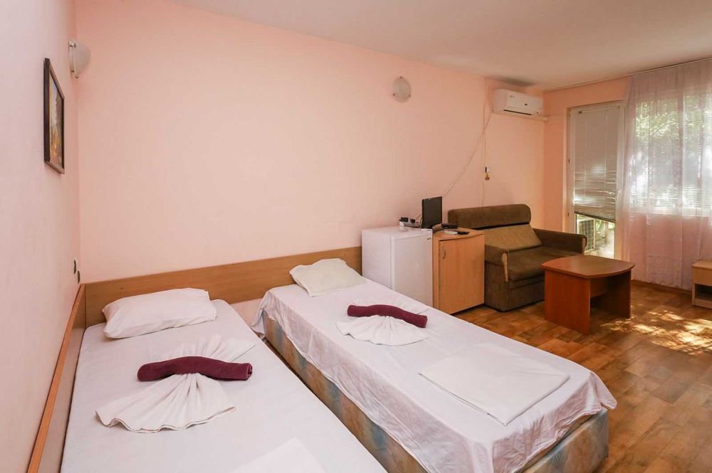 Продава се Къща в Средец - 528 кв.м за 919 €/кв.м - Снимка #8