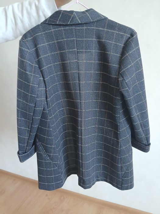 Продаю пиджаки 42р