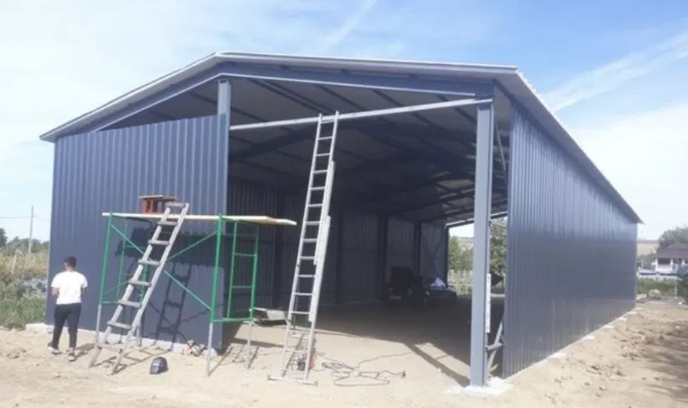 Vând Hală 10X25X4 am pe stoc 12X20X4 15X25X4 8X15X4