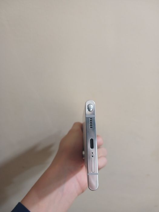 Samsung s22 ultra sotiladi