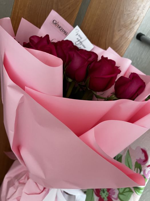 Цветы свежие розы