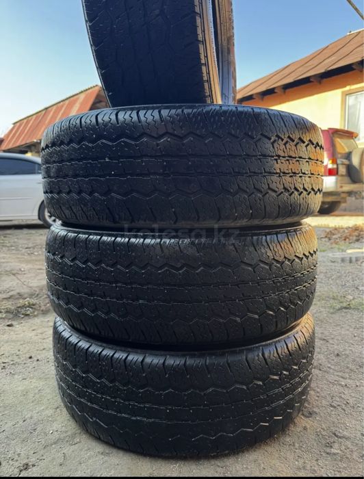 Продам резину triangle