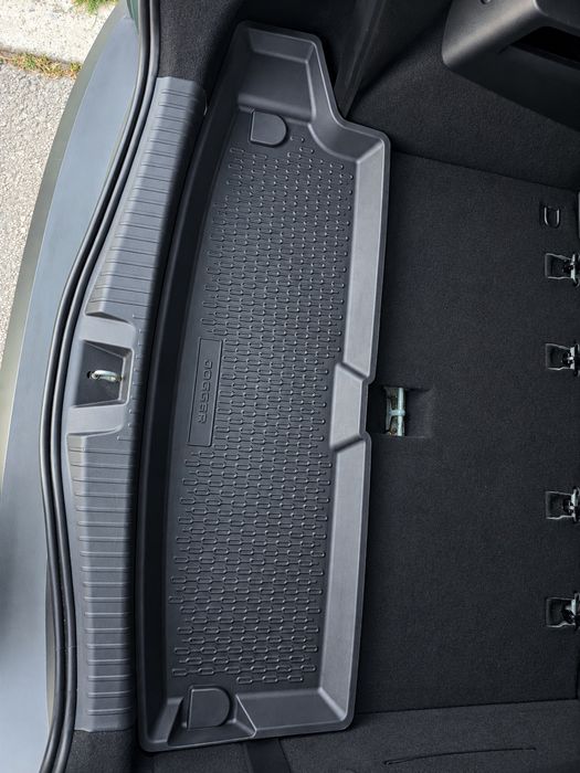 Tăviță (covor) portbagaj originală Dacia Jogger 7 locuri