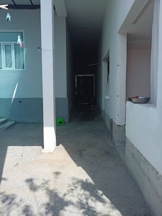 Qoshtepa tuman qiyqi mfyda hovli uy sotiladi