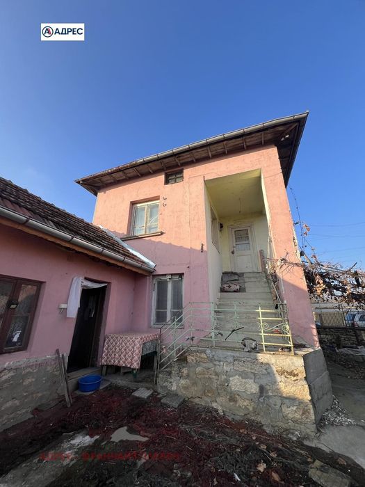 Къща в Плевен, област-с.Ставерци площ 70 цена 17000