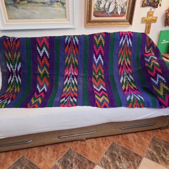 Covor din lână,țesut în război.