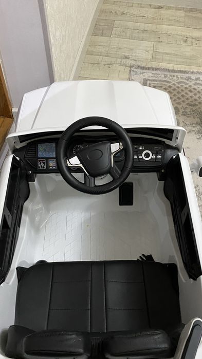 Машина игровой  Lexus 570