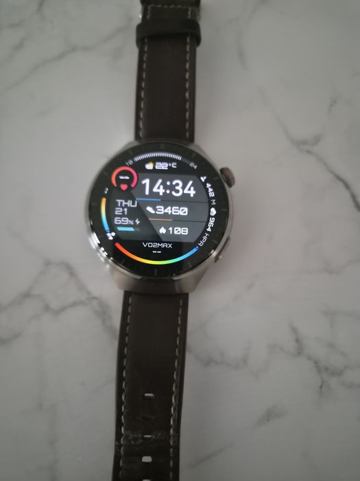 Продавам Huawei GT4 pro