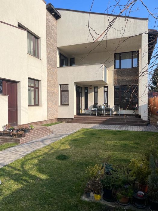 Vila zona Gara Veche