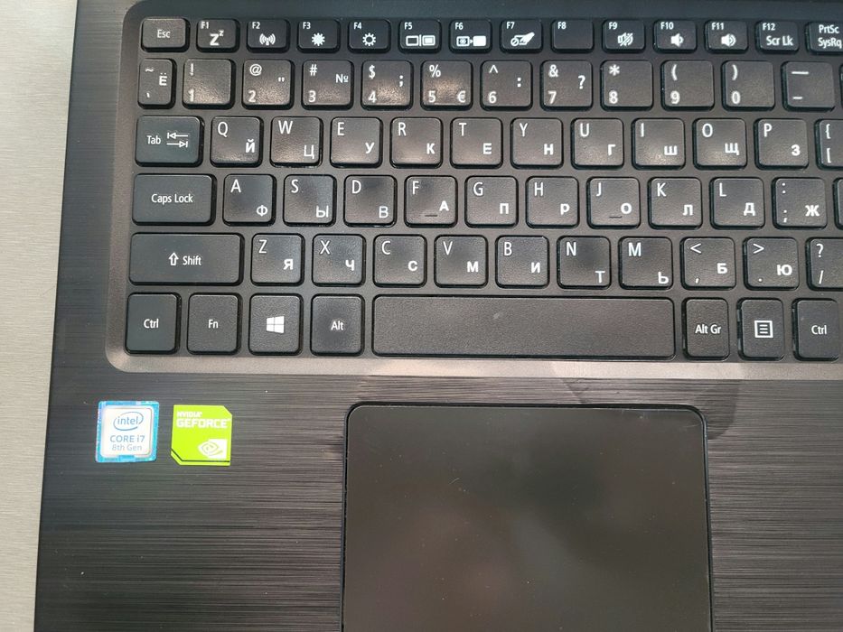 ACER Noutbuk Sotiladi: i7-8550U/8GB/256GB/1TB/MX130, 2GB