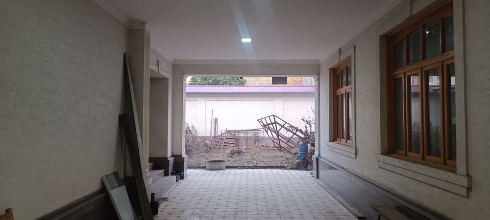 котеж уй сотилади