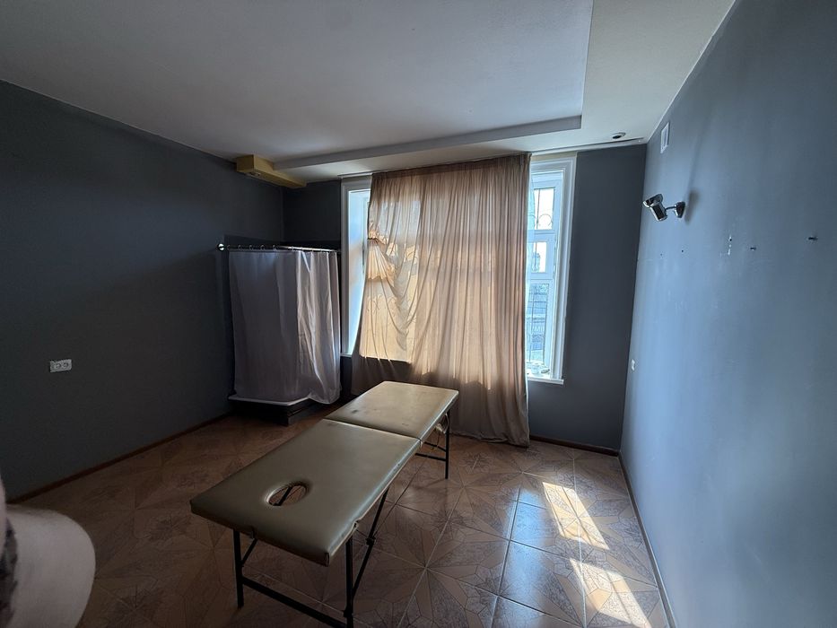 Сдаётся здание общий квадрат 322 кв