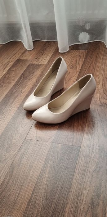 Pantofi damă în stare perfectă