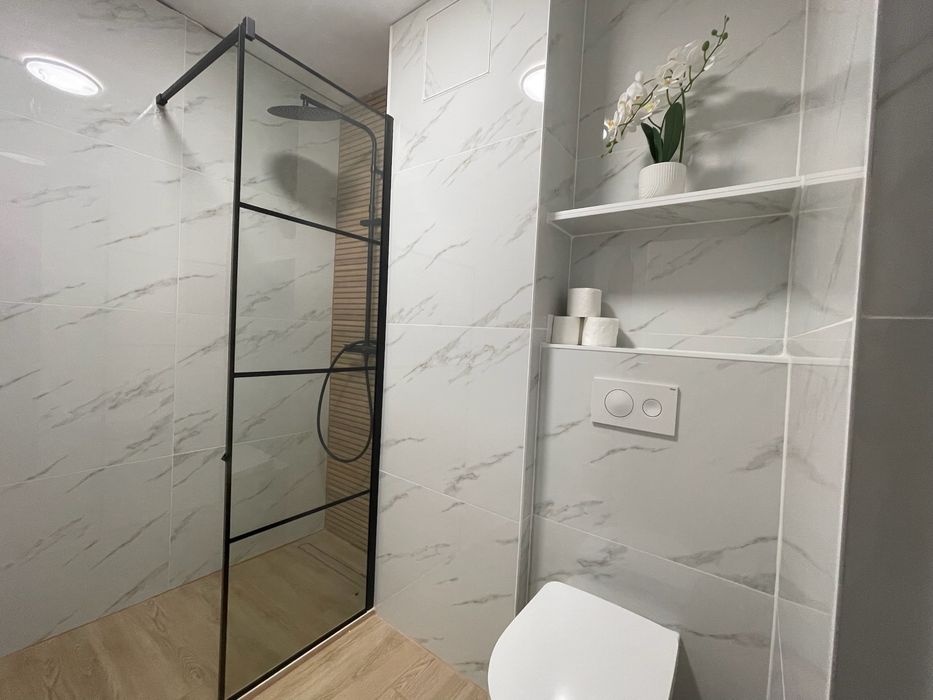 Inchiriez apartament in regim hotelier in zona centrala