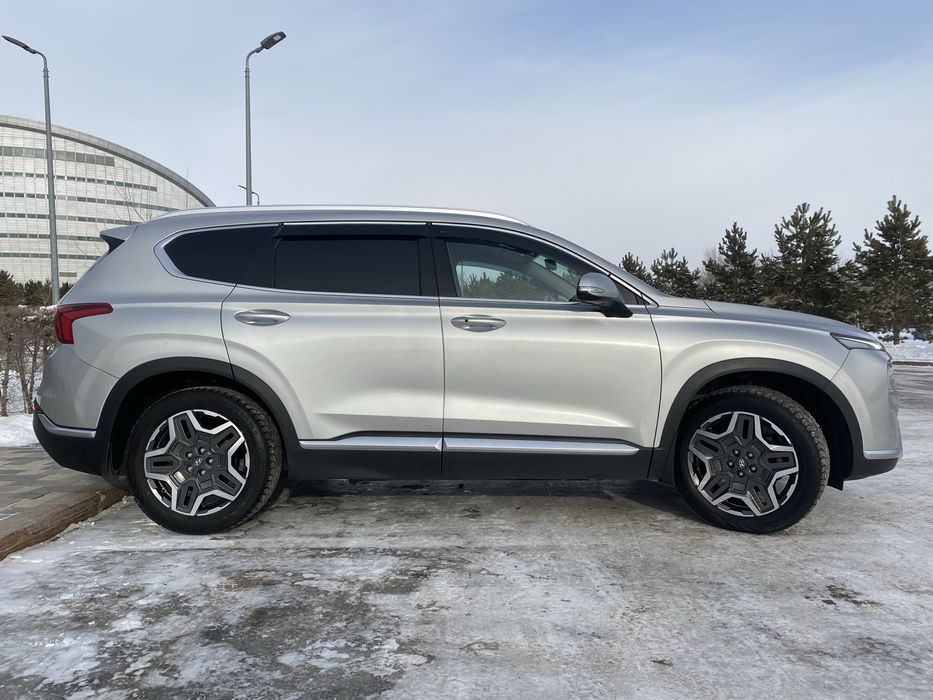 Hyundai Santa Fe 2022 г.