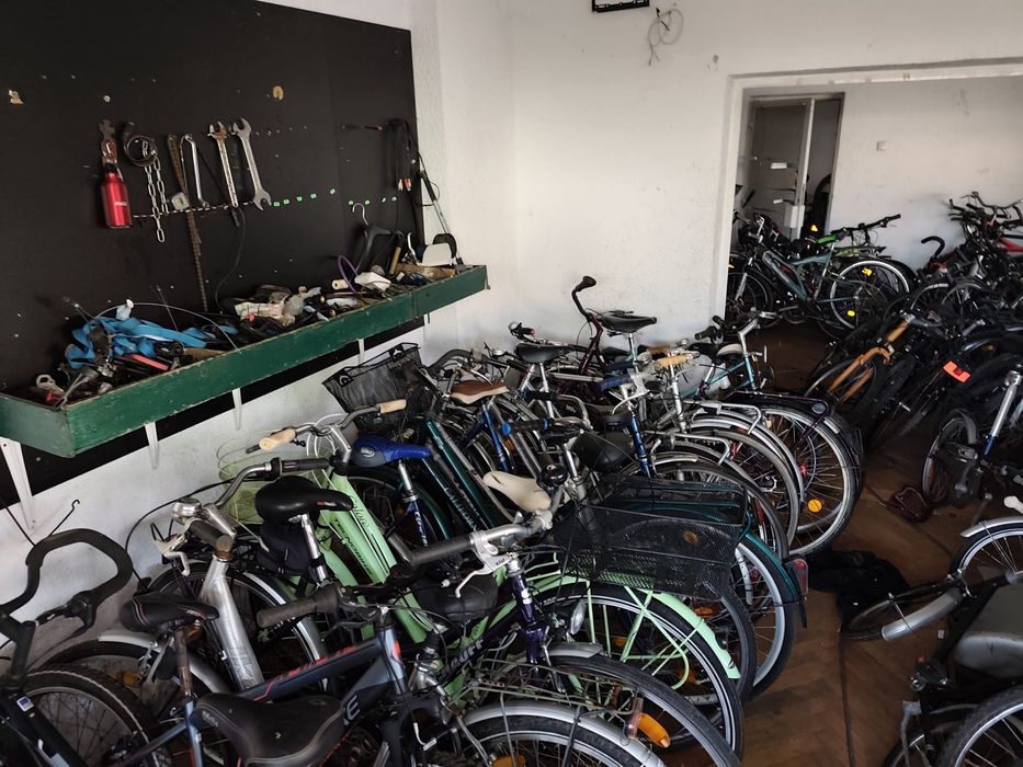Biciclete diferite modele.