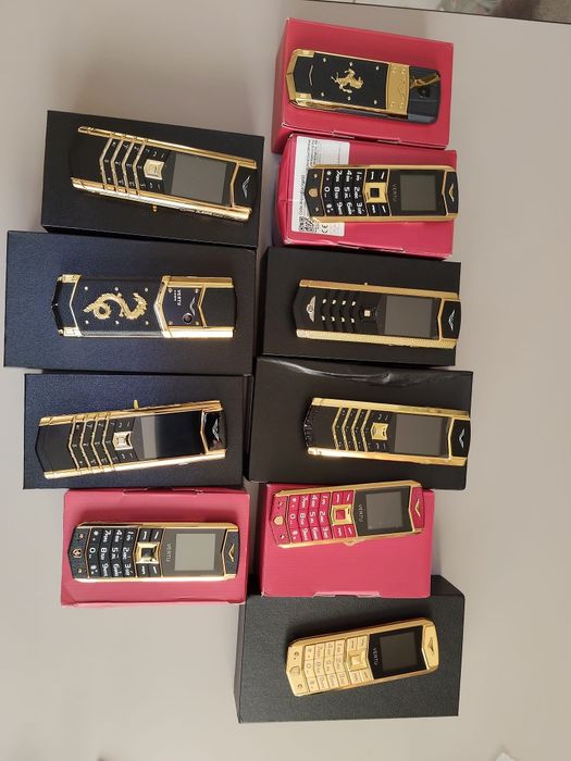 Vand telefoane wertu