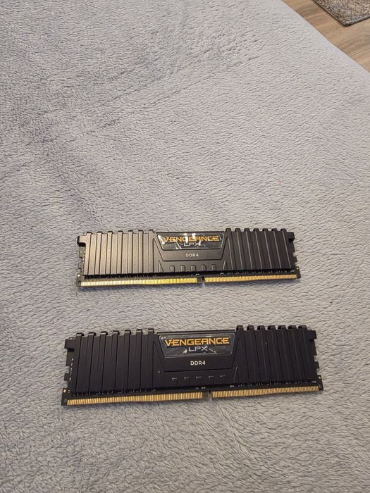Memorie Corsair Vengeance LPX Black 32GB , DDR4, 3200MHz, CL16, Dual