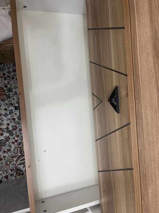 Комод среднем состояний