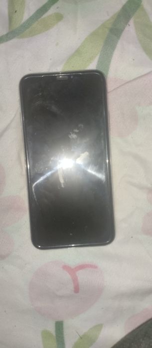 Продаю айфон 10  не дорого