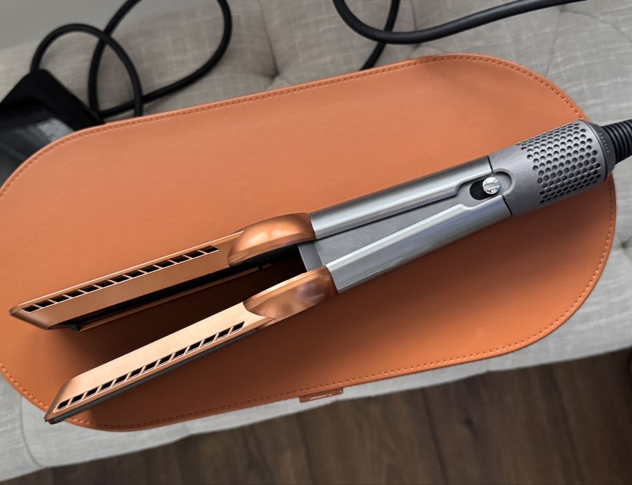 Dyson Airstrait 2024 г.