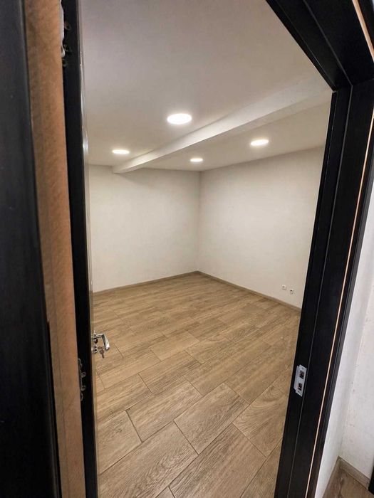 Продава се Склад в Петрич - 350 кв.м за 255 €/кв.м - Снимка #5