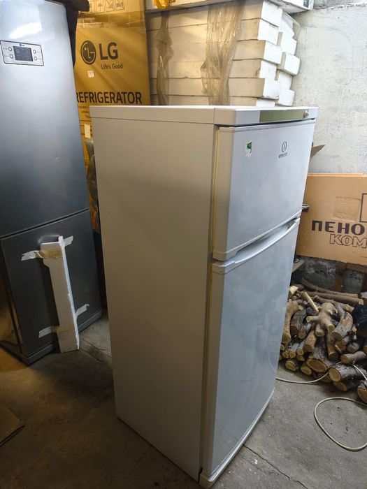 Продам холодильник