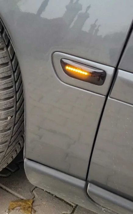 Черни лед динамични бягащи мигачи за Волво Volvo за калниците