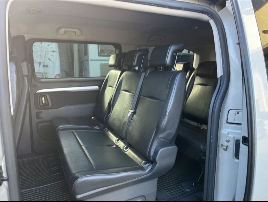 Rent a car microbuz 8+1, închiriez microbus 8+1,rent a van 8+1 cluj