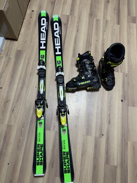 горнолыжный лыжы ботинки