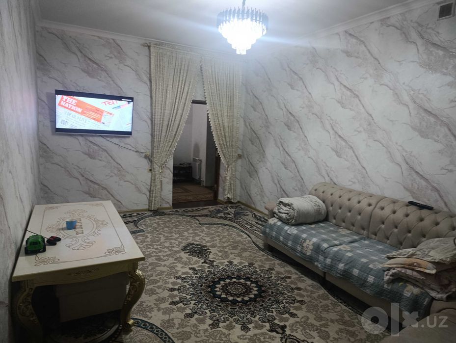 Qarshi Shaxar markazidan 3 xonali kvartira