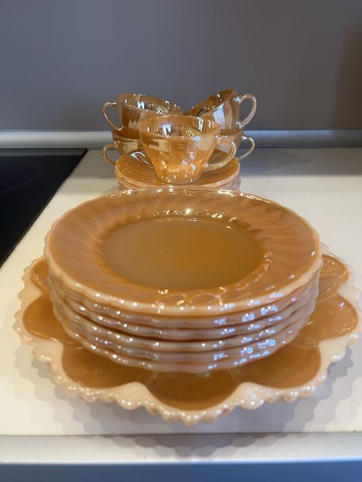 Ретро сервиз за чай и десерти