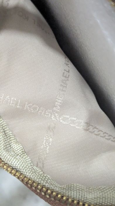 Продам сумку Michael Kors