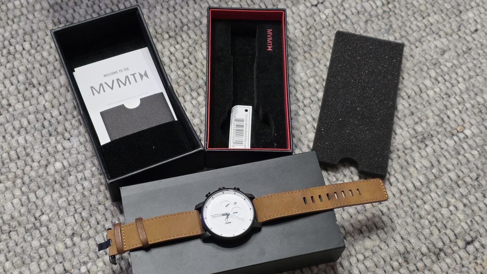 Ръчен часовник MVMT