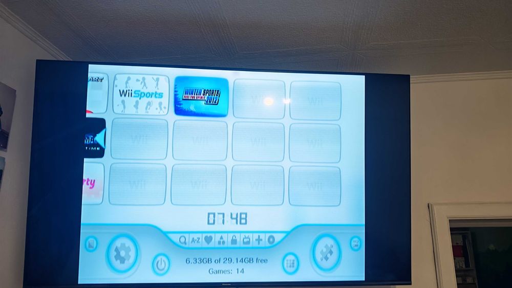 Consola Nintendo Wii modata cu  jocuri pe stick USB, accesorii Suceava